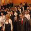 Studniówkę rozpoczęli od wspomnienia o koledze