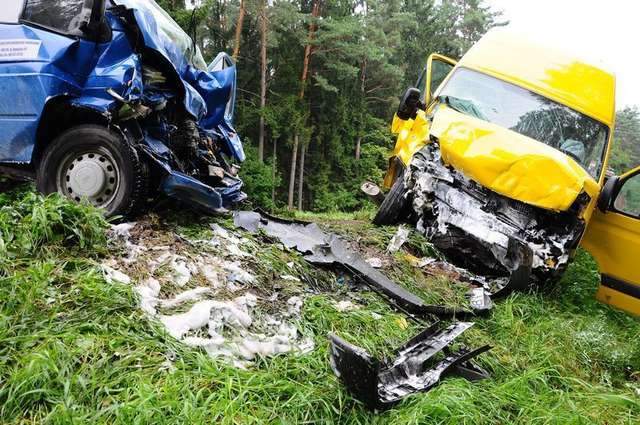 brutalny, brutalnie, wypadek, z kraju, lublin, zderzenie busów, autobusy, busek, w busik, domki nad morzem, korki, zakorkowane, śmierć