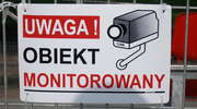 Ukradła wódkę ze sklepu. Nagrała ją kamera monitoringu