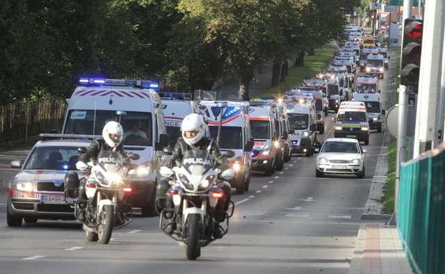 Olsztyn rozbrzmiał sygnałami karetek - full image
