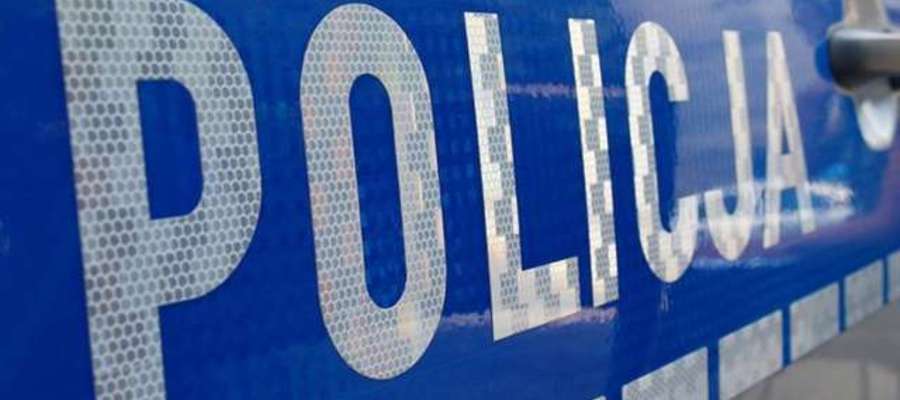 Próba włamania do sklepu. Zerwali kłódkę, nie pokonali drzwi