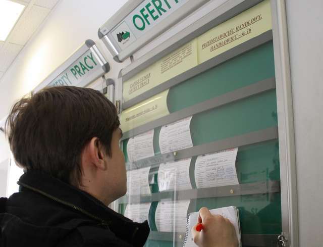 Ostrołęka: W Ostrołęce i powiecie ostrołęckim najwięcej jest bezrobotnych kobiet - full image