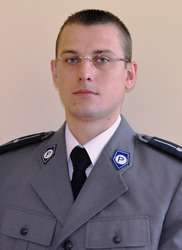 Mł. asp. Marcin Orłowski, dzielnicowy z Fromborka, wygrał plebiscyt na „Najbardziej przyjaznego dzielnicowego”