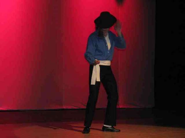 Tańczyć jak Jackson. Koncert ku pamięci króla muzyki pop - full image