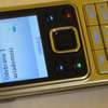 Czy dziecko powinno nosić telefon do szkoły?