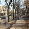 Uliczne lampy na miejscach do parkowania