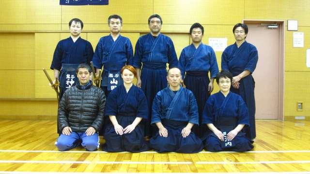 Fuji San to najwyższy szczyt Japonii i święta góra dla wyznawców shinto. — Zobaczyłam Fuji już z samolotu, później towarzyszył mi całą drogę do Kumagaya — cieszy się Agnieszka Wial. — Wszyscy mówią, że jestem szczęściarą, bo Fuji rzadko odsłania się w peł