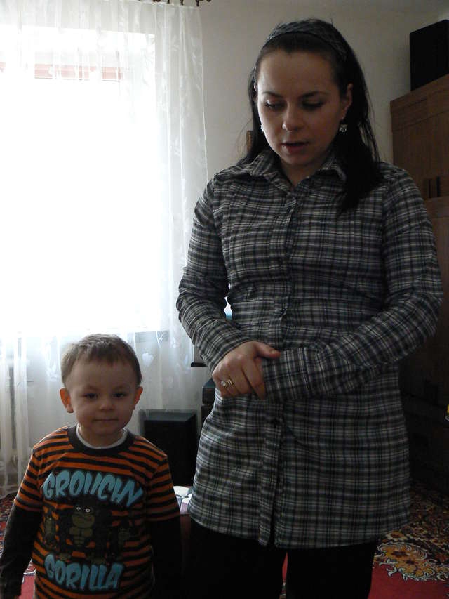 Pani Urszula to młoda mama i żona — jest ciężko chora, potrzebuje naszej pomocy - full image
