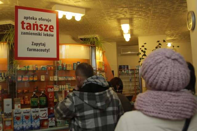Mimo zniecierpliwienia aptekarzy, w Elblągu niewielu z nich przyłączyło się do protestu - full image