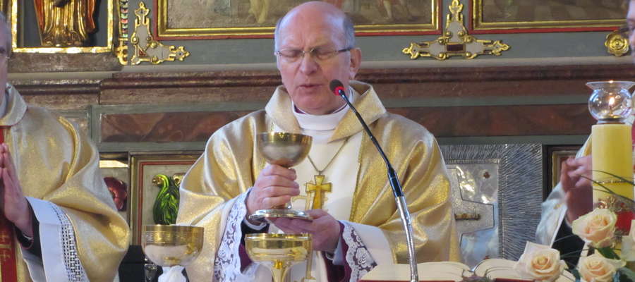 Nasza rozmowa. Ks. infułat Adolf Setlak - "Czuję się częścią tej parafii"