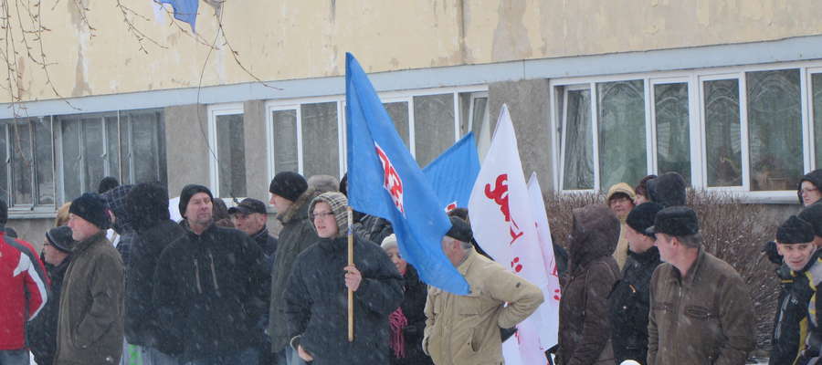 Pracownicy Morlin rozpoczęli pikietę