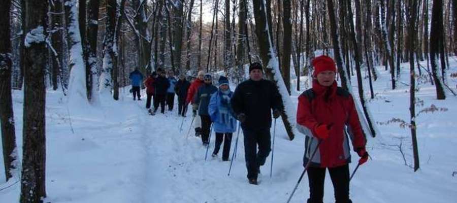 Zimowa wyprawa wokół jeziora Czos. Do pokonania 11 kilometrów