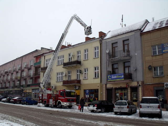 Zobacz akcję mławskich strażaków na ulicy Stary Rynek! - full image