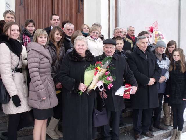 WIŚNIEWO: 50. lat razem - Jadwiga i Stanisław Zasina - full image