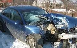 Fatalny koniec pościgu za pijanym kierowcą. Auto wpadło na drzewo