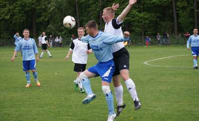 Polonia Iłowo pokonała (w derbach) Iskrę Narzym 4:0 