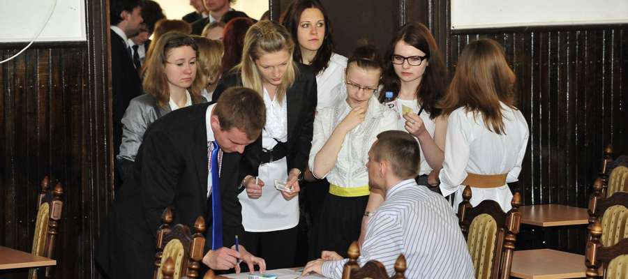 Był niemiecki, dziś przed maturzystami geografia. Mamy arkusze!