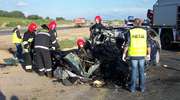 Tragedia na "siódemce". Zginęły 3 osoby, w tym dwóch policjantów