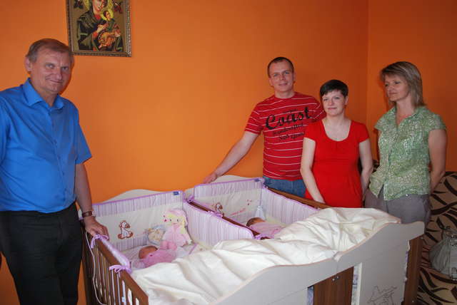 Wójt gminy Iława odwiedził trojaczki ze Smolnik