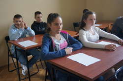 Uczniowie mieli do napisania test z wiedzy o bezpieczeństwie w ruchu drogowym
