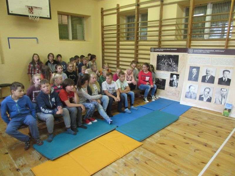 Podczas spotkania w szkole w Zajączkowie