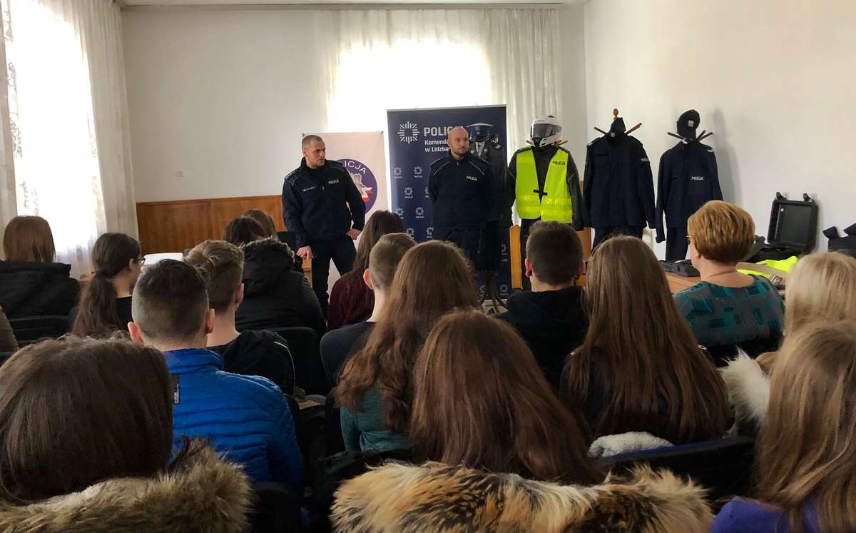 Dzień Przedsiębiorczości z lidzbarskimi policjantami