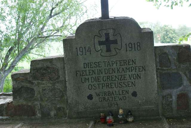 Dubeninki: cmentarz wojenny - full image