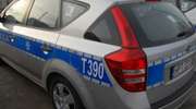 Nietypowa interwencja. Policjanci wezwani do... roznegliżowanego działkowicza