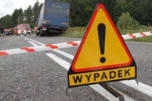Poważny wypadek na trasie Olsztyn-Mrągowo. Droga całkowicie zablokowana