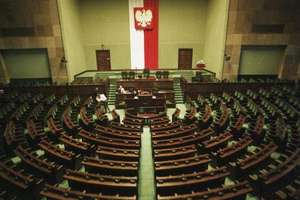 Sejm odrzucił wniosek wotum nieufności dla rządu. Głosowanie poprzedziła burzliwa debata