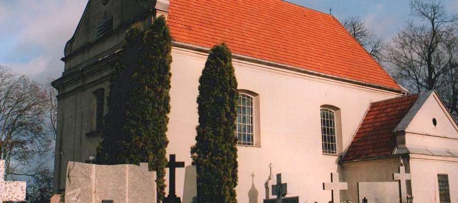 Cmentarz i kościół pw. św. Wawrzyńca od strony południowej