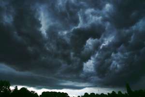 Synoptycy ostrzegają przed burzami na Warmii i Mazurach