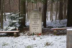 Ruciane - Nida: zabytkowy cmentarz