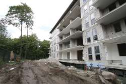 Polacy kupują większe i droższe mieszkania