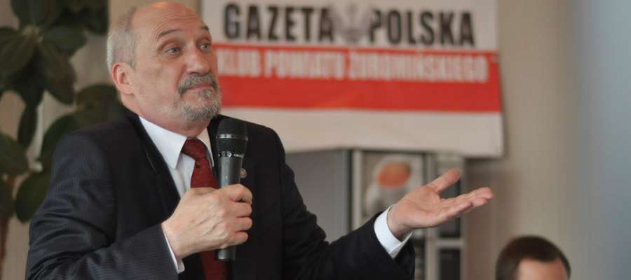 Antoni Macierewicz podczas spotkania w Żurominie