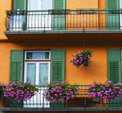 Remontu mogą wymagać zarówno stylowe balkony w starszym budownictwie, jak i te nowoczesne, wykonane zaledwie kilkanaście lat temu