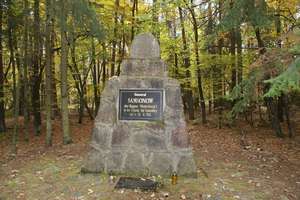 Pomnik generała Samsonowa pod Wielbarkiem