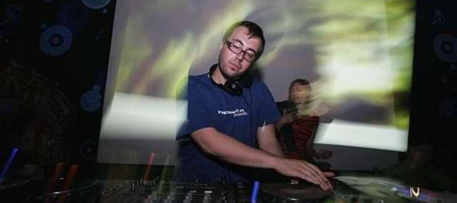 DJ Adamus będzie gwiazdą tegorocznego Barciany Disco Dance Party