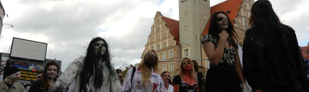 Umarlaki znowu opanują miasto. II Marsz Zombie w Olsztynie