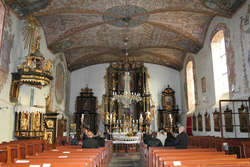 Kościół w Wozławkach - ołtarz główny