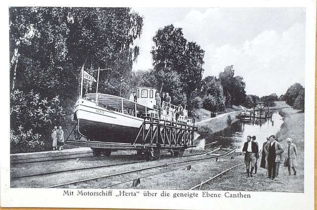 Historia żeglugi po kanale liczy już 100 lat - full image