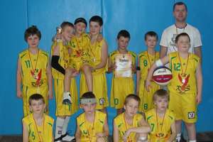 Koszykarze z TSK Roś przywieźli kolejny medal!