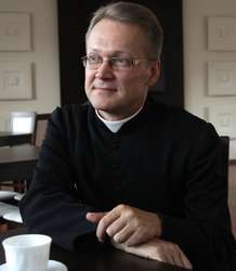 ks. Grzegorz Puchalski: Zapraszam wszystkim na koncert galowy, który odbędzie się w sobotę (27 kwietnia) o godz. 20 w auli naszego seminarium