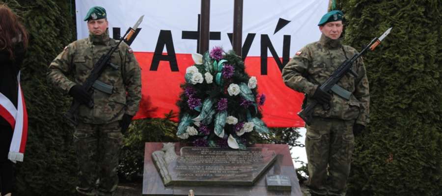 Uroczystości z okazji Dnia Pamięci Ofiar Zbrodni Katyńskiej w Giżycku