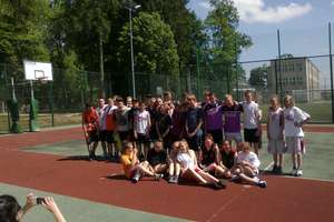 Streetball w Gimnazjum nr 2 w ramach Obchodów Europejskiego Tygodnia Sportu