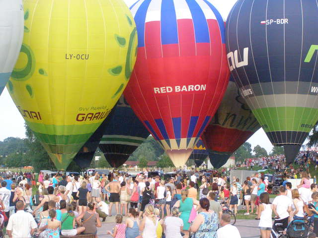 Start balonów z Placu Jana Pawła II. Zdjęcia z ubiegłego roku. - full image