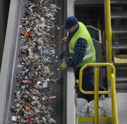 
Pasłęckie śmierci trafiają do elbląskiego Zakładu Utylizacji Odpadów za pośrednictwem stacji przeładunkowej w Robitach