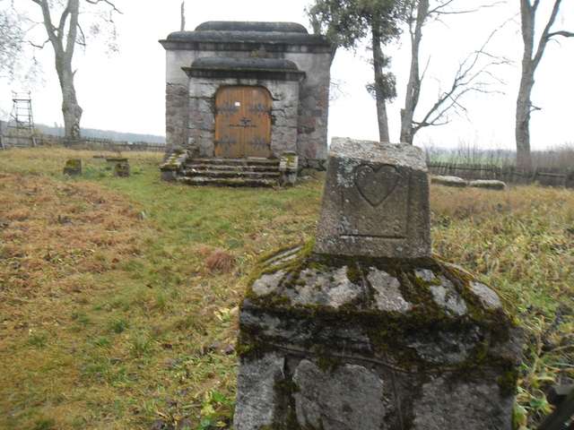 Zakałcze, grobowiec Steinertów 
