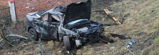 Kierowca tej hondy śmiertelnie potrącił pieszego 31. grudnia 2013 r. Sąd zakazał mu kierowania pojazdami na rok. Marcin C. jednak nie przejąl się tym zakazem.
