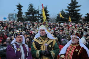 Trzej królowie oraz mieszkańcy Bartoszyc przeszli w orszaku